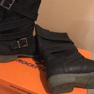 Women’s size 8 Rocket Dog Boots